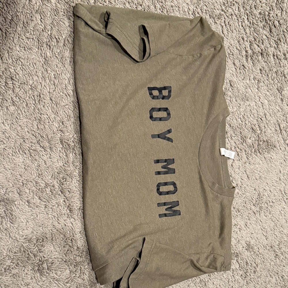 Gildan Olive Green T-Shirt